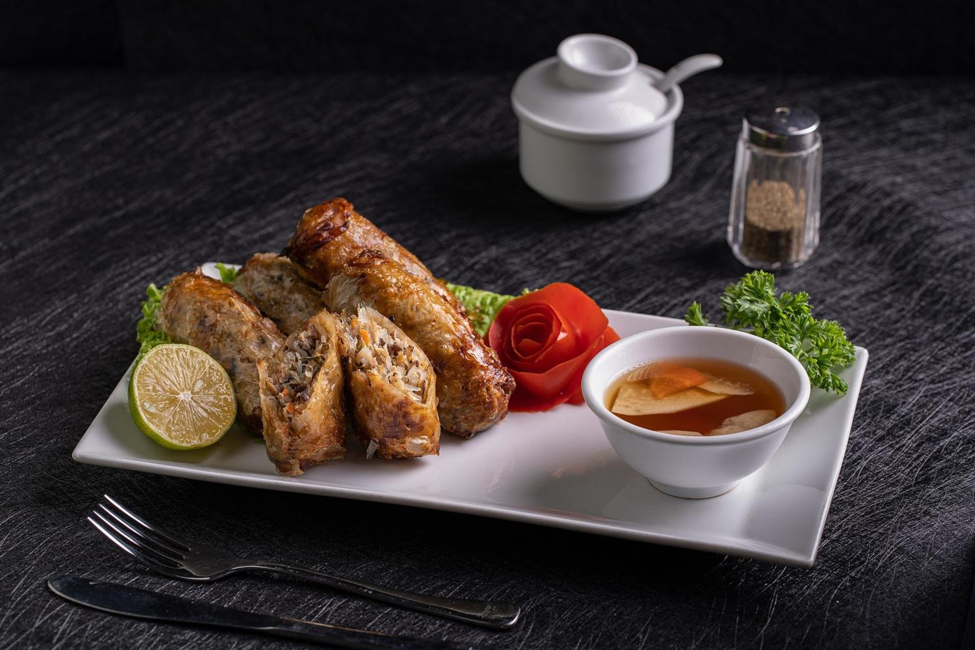 האנוי Queen Cafe Hotel & Pub מראה חיצוני תמונה