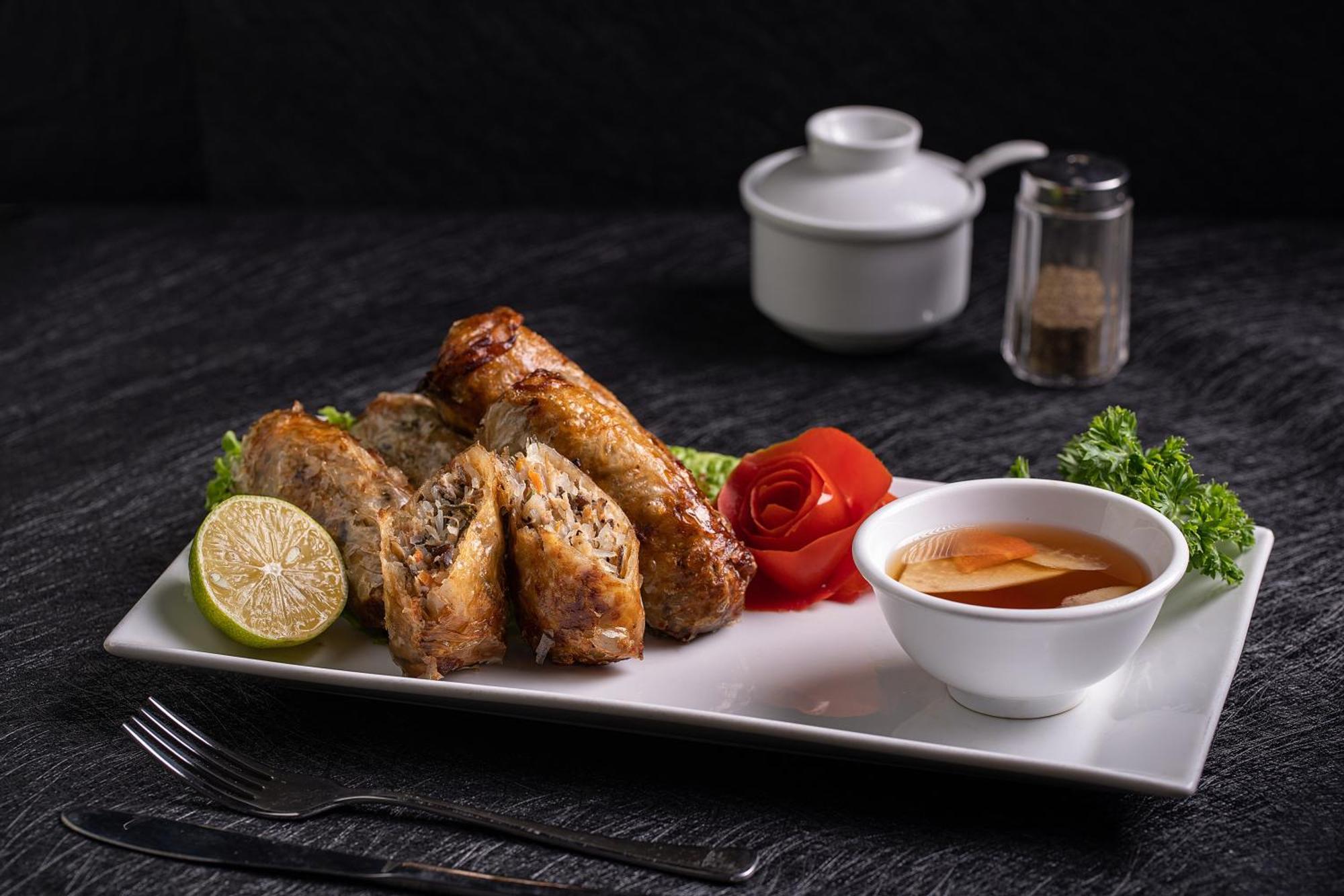 האנוי Queen Cafe Hotel & Pub מראה חיצוני תמונה