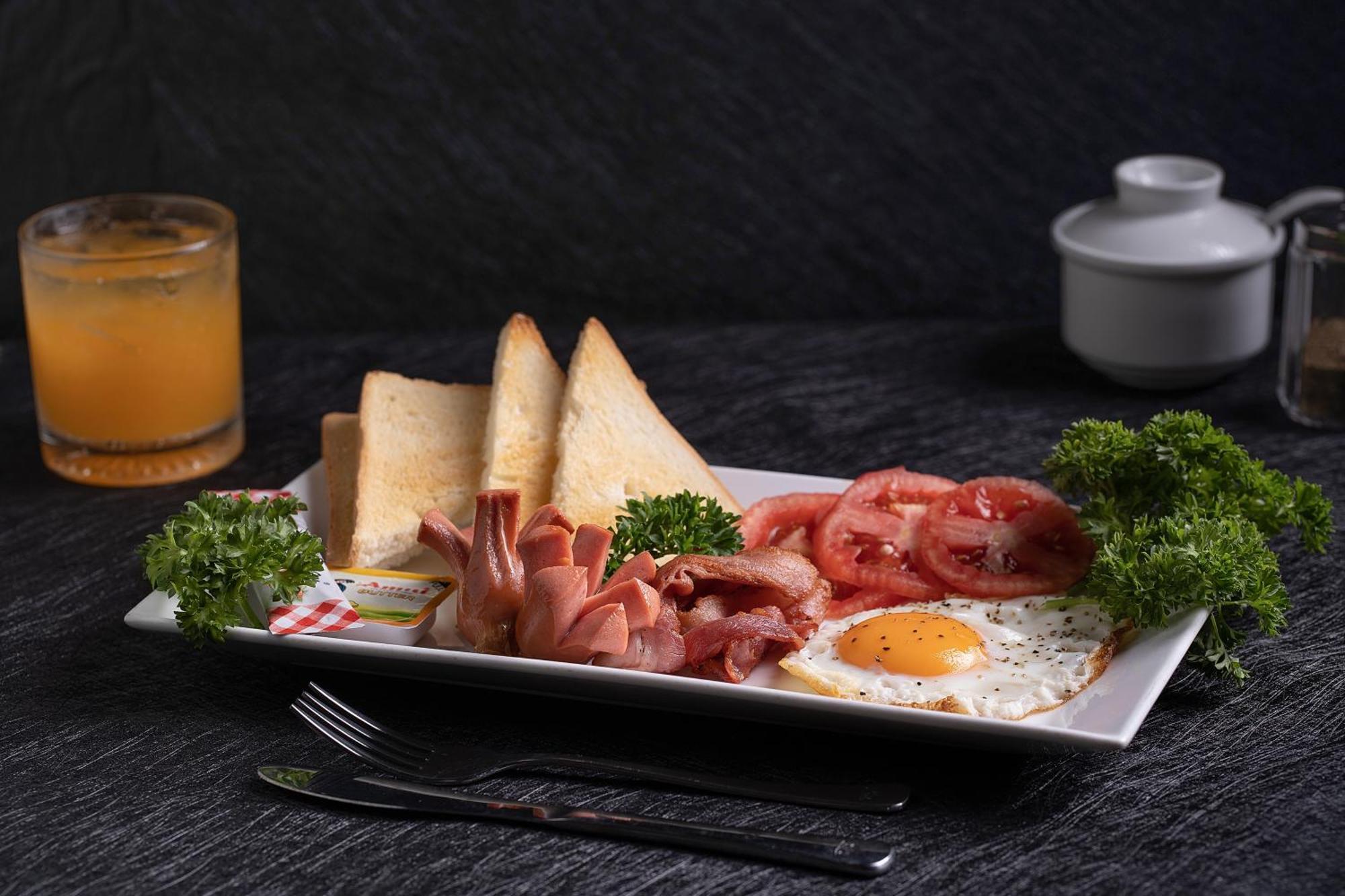 האנוי Queen Cafe Hotel & Pub מראה חיצוני תמונה