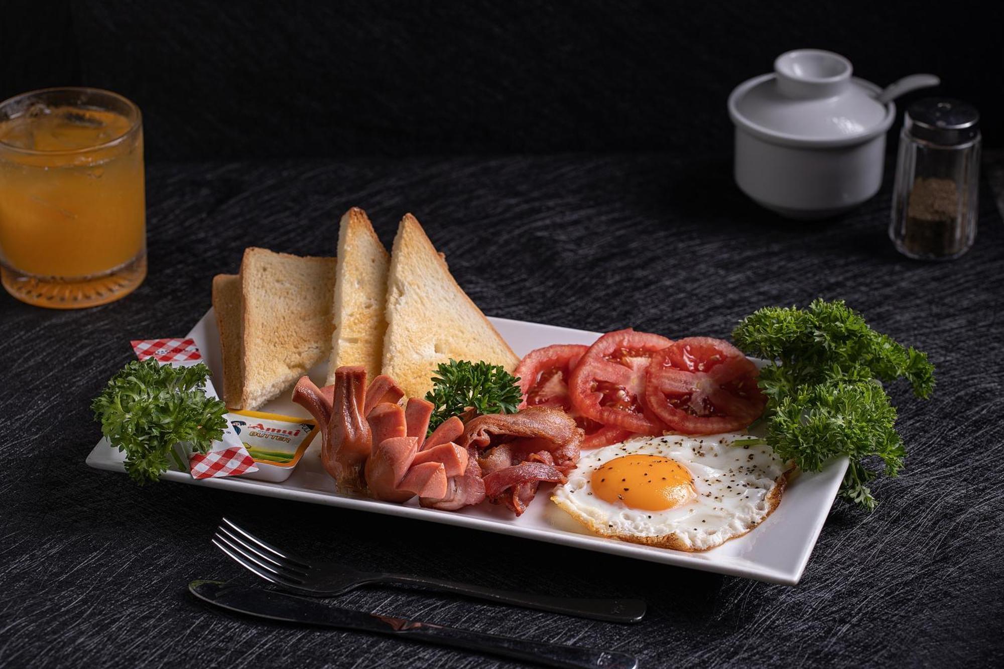 האנוי Queen Cafe Hotel & Pub מראה חיצוני תמונה